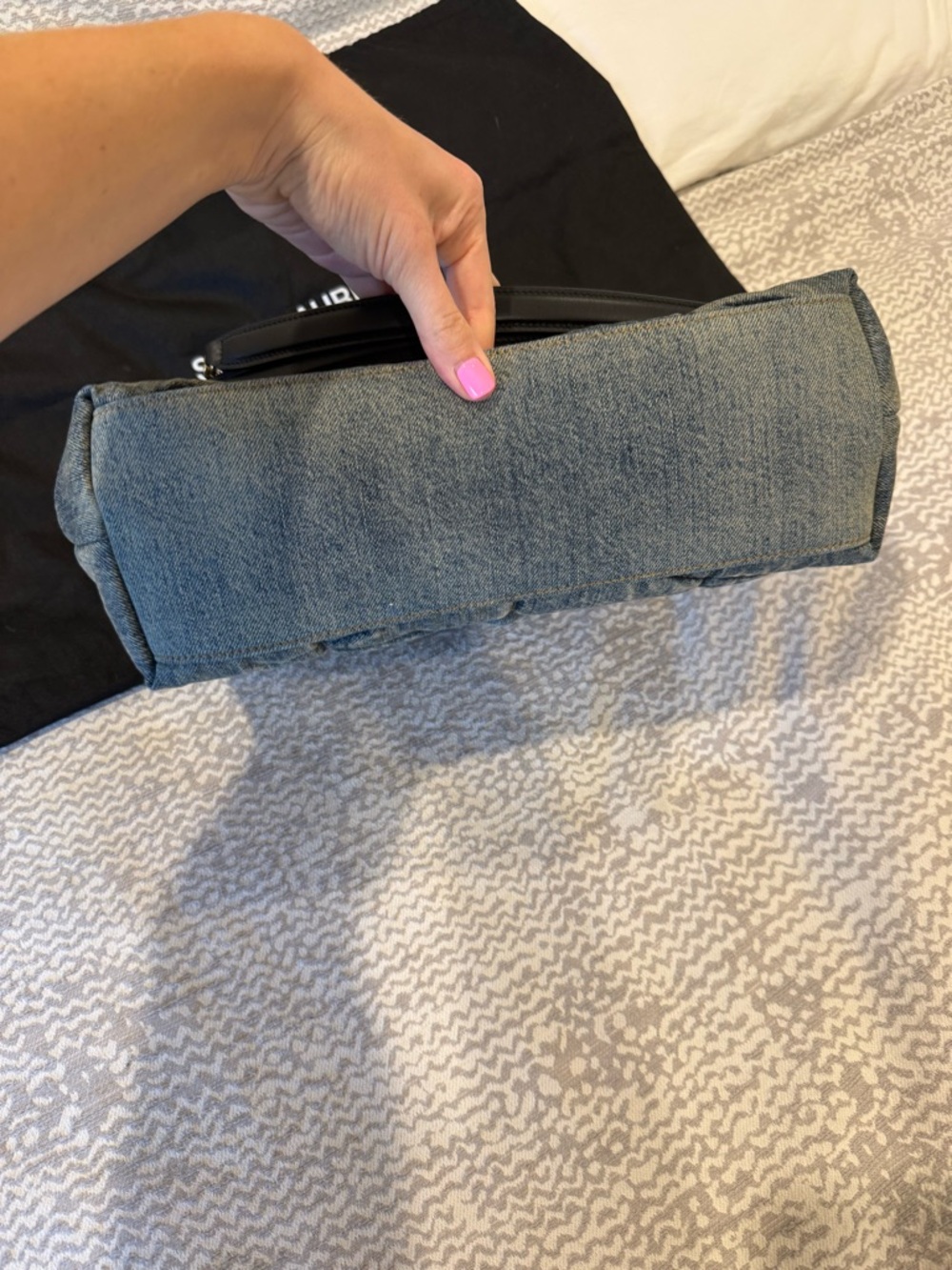 Saint Laurent Denim Medium Quilted Loulou - Picture 8 of 10